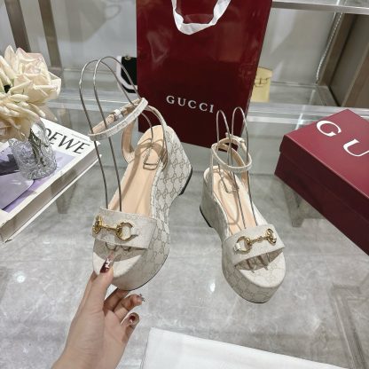 Gucci Women's Horsebit Flat Mid-Heel Platform Sandals - Image 5