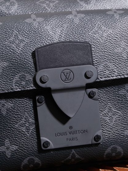 Louis Vuitton 𝐒 𝐋𝐎𝐂𝐊 Black Flower - Image 5