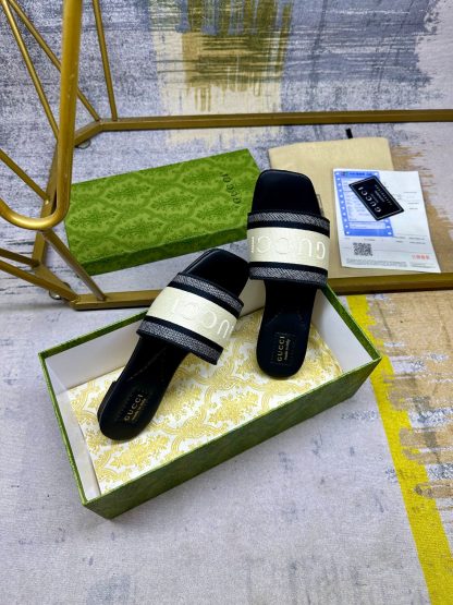 Gucci's latest hot-selling slippers - Image 5