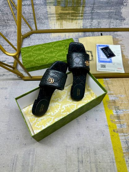Gucci's latest hot-selling slippers - Image 6