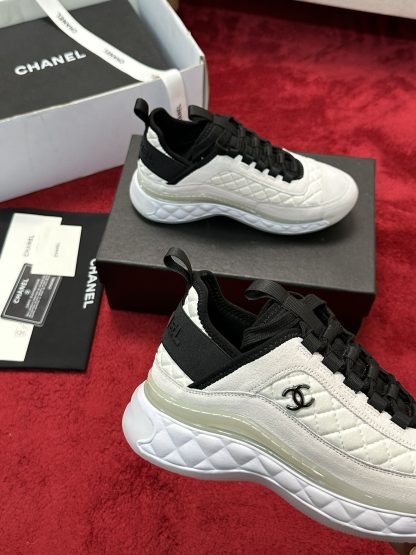 Chanel men's and women's couple's white and black mix and match classic casual sports shoes - Image 5