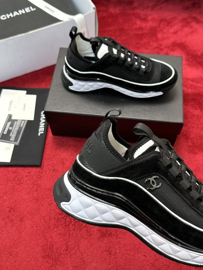 Chanel men's and women's couple's black and white mix and match classic fashion casual sports shoes - Image 5