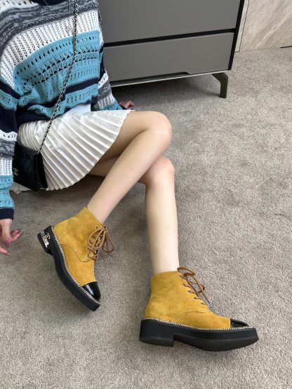 Chanel autumn and winter hit big yellow fashionable simple boots - Image 5