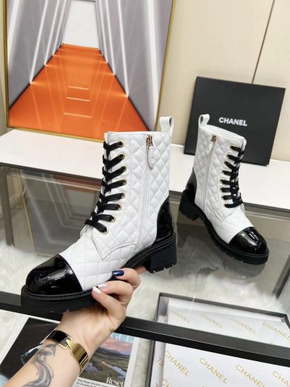 Chanel's white autumn and winter main season hit Martin boots worth buying - Image 4