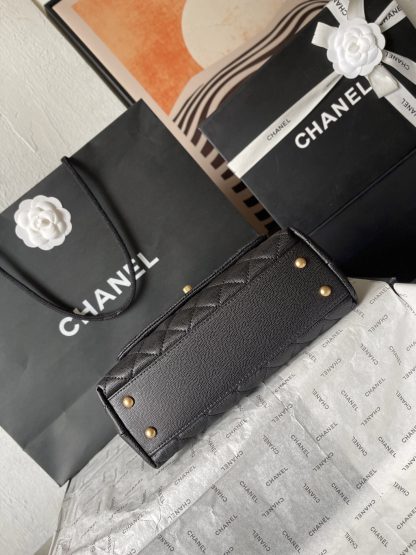 Chanel Coco Handle classic handbag with flap - Image 5