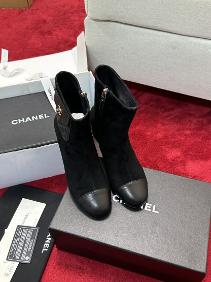 Chanel's new simple, stylish and comfortable black ankle boots with a heel height of 5cm - Image 5