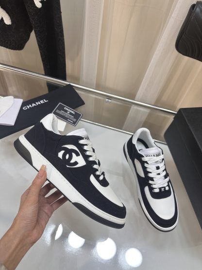 Chanel Spring and Summer Ultra High Quality Black and White Fashionable Casual Sports Sneakers - Image 5