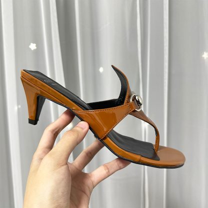 Gucci Spring and Summer Square Toe Flip Flops Classic Buckle Series - Image 5