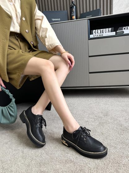 Chanel autumn and winter black fashionable simple leather loafers - Image 5