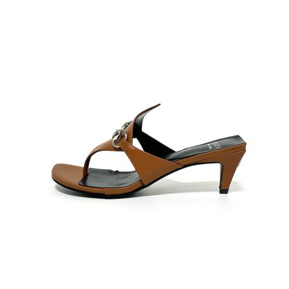Gucci Spring and Summer Square Toe Flip Flops Classic Buckle Series - Image 5