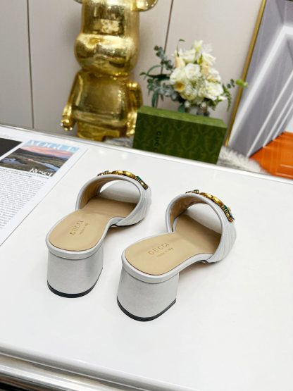 Gucci spring and summer new GG rhinestone buckle round toe thick heel slippers - Image 5