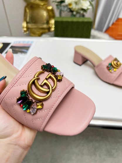 Gucci spring and summer new GG rhinestone buckle round toe thick heel slippers - Image 5
