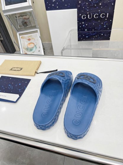 Gucci large sandals - Image 5