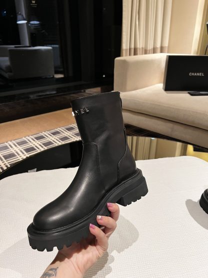 Chanel autumn and winter new black simple fashion boots - Image 4