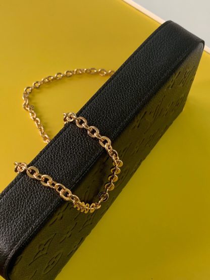Louis Vuitton m68697 dark blue leather bag - Image 5