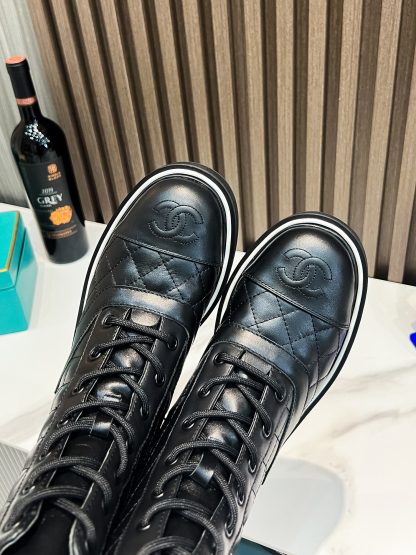 Chanel Paris catwalk latest black comfortable boots - Image 5