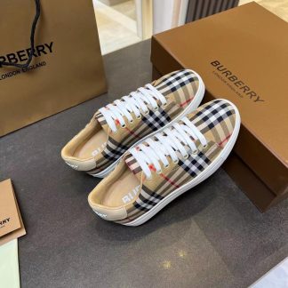Burberry low-top sneakers