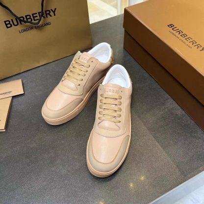 Burberry low-top sneakers - Image 4