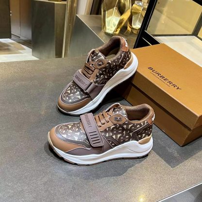 Burberry thick-soled sports shoes - Image 6