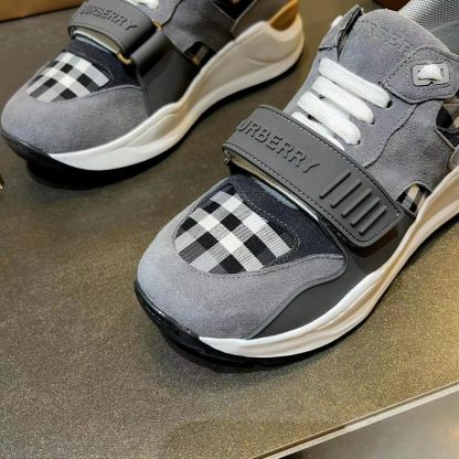 Burberry thick-soled sports shoes - Image 5