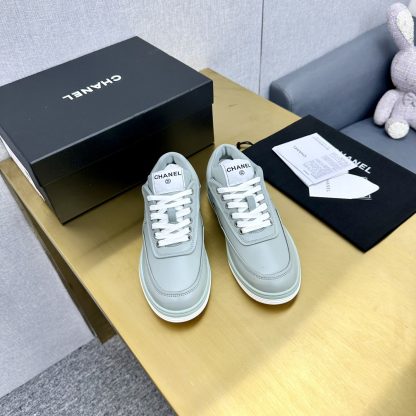 Chanel classic light green versatile casual sneakers - Image 4