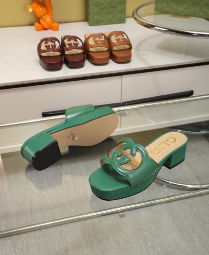 Gucci platform slippers - Image 6