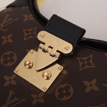 Louis Vuitton M46659 Handbag - Image 5
