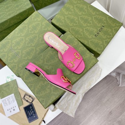 Gucci horsebit shallow design with square toe and three-dimensional square heel slippers - Image 6