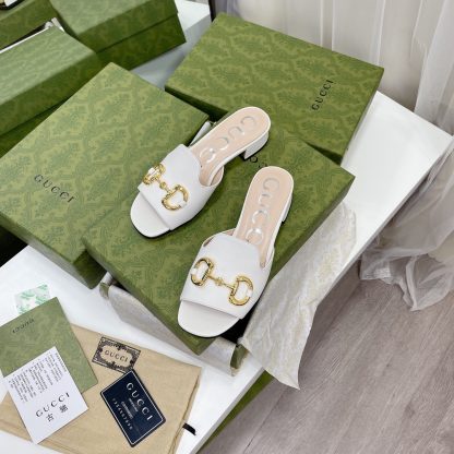 Gucci horsebit shallow design with square toe and three-dimensional square heel slippers - Image 5
