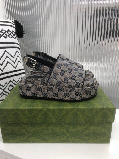 Gucci women's platform sandals - Image 6