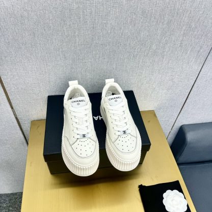 Chanel classic white breathable versatile casual sneakers - Image 5