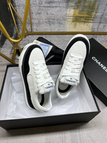 Chanel's latest white couple sports casual shoes - Image 4