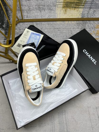 Chanel's latest apricot couple sports casual shoes - Image 5