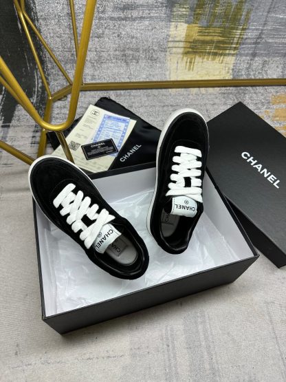Chanel's latest black couple sports casual shoes - Image 5