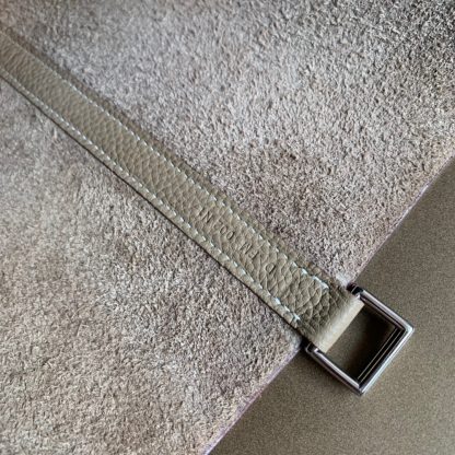 Hermès Trench Coat Grey Basket Handbag Gold and Silver Buckle - Image 5