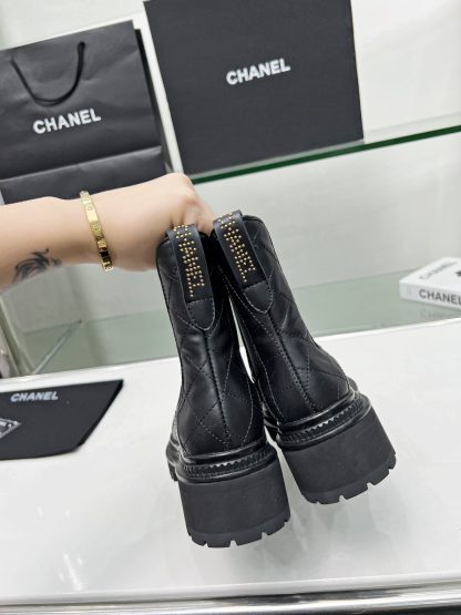 Chanel's latest autumn and winter fashion all-match black leather boots - Image 5