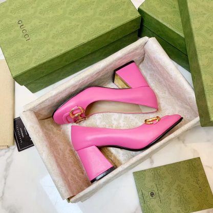 Gucci's new horsebit buckle (same style for shoes and sandals) - Image 5