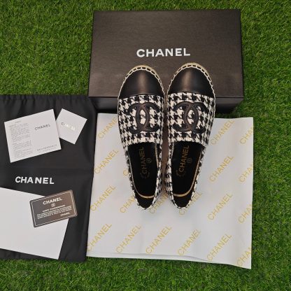 Chanel early spring sunshine black and white new fisherman shoes - Image 4