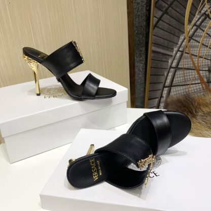 VERSACE Fashion V Buckle High Heels - Image 5