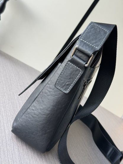 Hermès black large capacity top material crossbody bag - Image 5