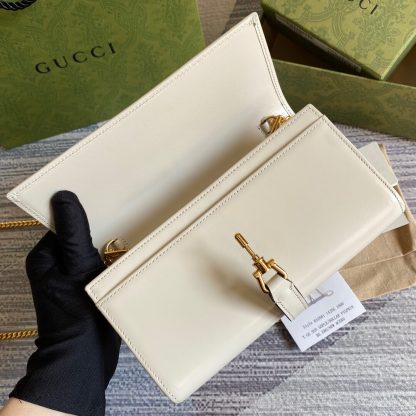 Gucci small elegant gold chain bag - Image 5