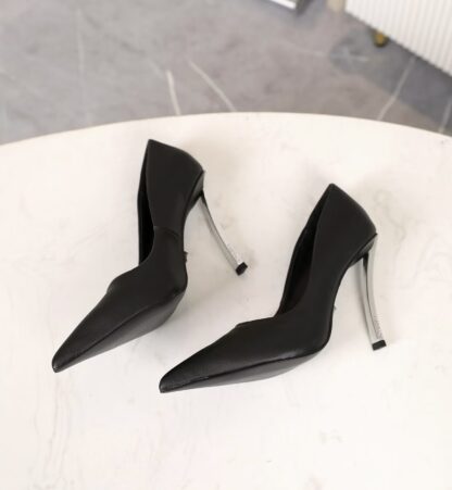 VERSACE new pointed leather high heels - Image 5