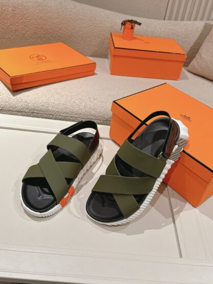 Hermès classic green comfortable casual style cross sandals - Image 5