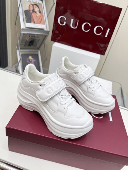 Gucci's latest hit white pine shoes - Image 5