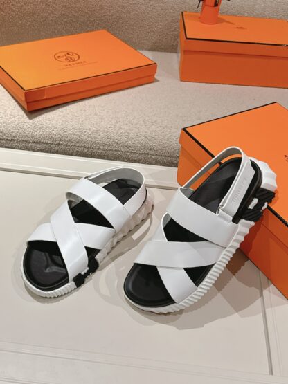 Hermès soft calfskin white casual cross-slippers - Image 5