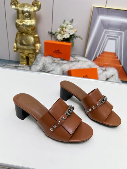 Hermès new spring and summer brown thick-heeled sandals, heel height 5cm - Image 5