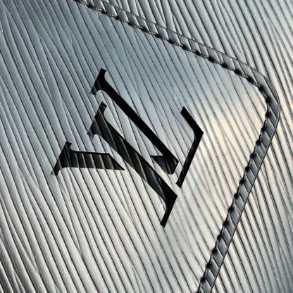 Louis Vuitton Arelle Water Ripple Underarm Bag - Image 5