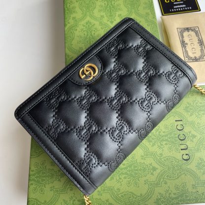 Gucci embossed black stylish chain bag - Image 5