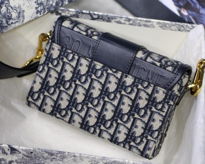 Dior 30 Montaigne Mini Box Bag - Image 5