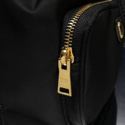 Prada stylish classic bucket bag - Image 5